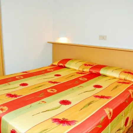Bungalow Los Nidos Basic * 利尼亚诺萨比亚多罗